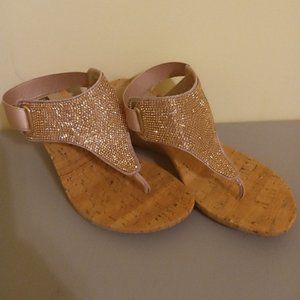 Women's White Mountain Allegany Thong Sandal Pink Metallic Glitter 5M - …